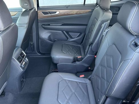 New 2026 Volkswagen Atlas SE AWD/4WD image 13