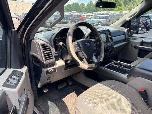 Used 2022 Ford F350 XLT w/ Black Appearance Package AWD/4WD image 5