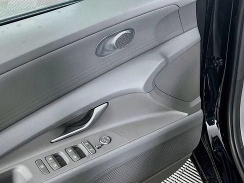 New 2026 Hyundai Elantra Hybrid FWD image 16