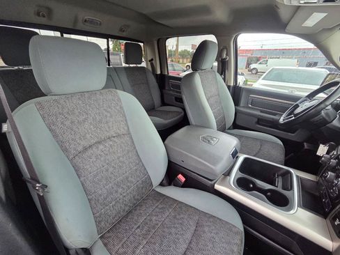 Used 2020 RAM 1500 Classic SLT w/ Luxury Group RWD image 19