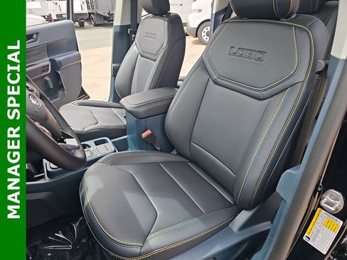 New 2025 Ford Maverick Lobo image 14