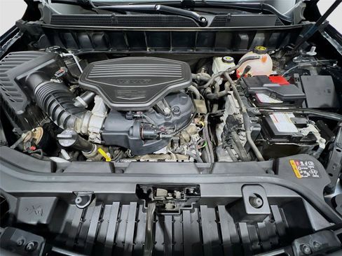 Used 2017 Cadillac XT5 Luxury image 31