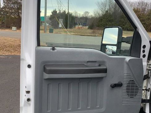 Used 2011 Ford F350 XL w/ XL Value Pkg image 34