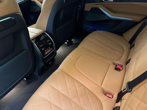Used 2026 BMW X5 sDrive40i w/ Premium Package RWD image 16