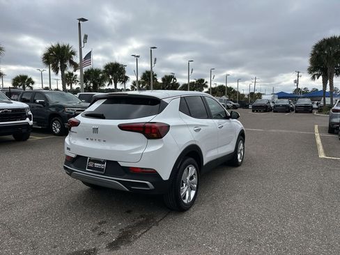 Used 2025 Buick Encore GX Preferred image 16