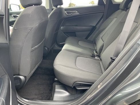 Used 2023 Kia Sportage LX image 22