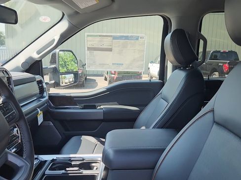 New 2025 Ford F350 Lariat w/ Lariat Ultimate Package image 17