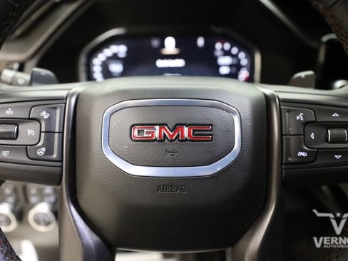 Used 2024 GMC Sierra 1500 AT4 w/ AT4 Premium Package AWD/4WD image 23