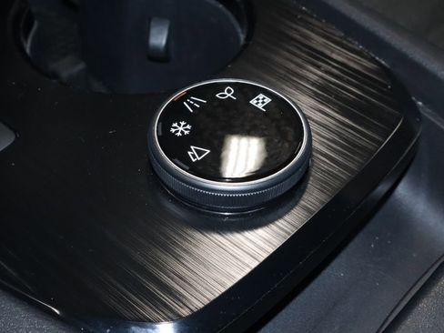 Certified 2023 Nissan Rogue SV AWD/4WD image 32