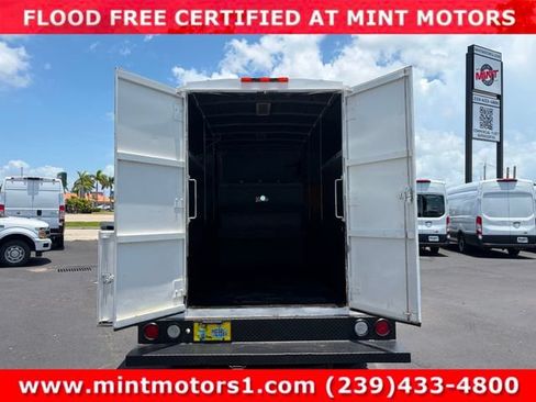 Used 2015 Ford E-350 and Econoline 350 Super Duty w/ Power Windows & Locks Group RWD image 16