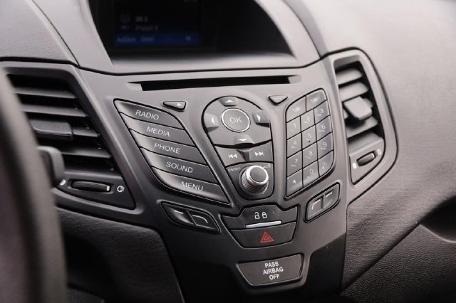 Used 2018 Ford Fiesta SE FWD image 17
