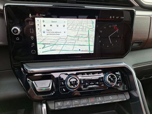 Used 2025 GMC Sierra 2500 Denali Ultimate image 6