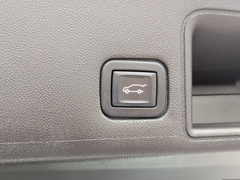 Used 2022 GMC Terrain AT4 w/ Infotainment Package II AWD/4WD image 15