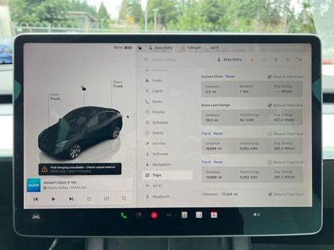 Used 2022 Tesla Model Y Long Range image 22