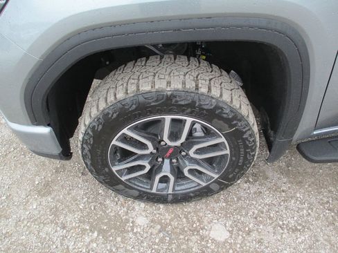 New 2026 GMC Sierra 1500 AT4 w/ AT4 Premium Package AWD/4WD image 14