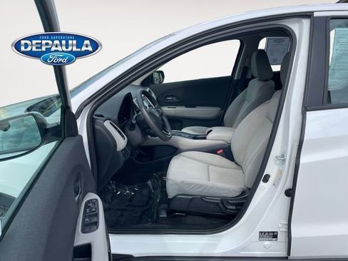 Used 2022 Honda HR-V LX image 11