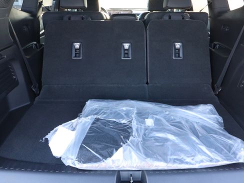 New 2026 Buick Enclave Avenir w/ Super Cruise Package AWD/4WD image 16