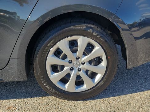 Used 2026 Toyota Corolla LE image 10