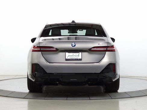 Used 2025 BMW i5 M60 image 7