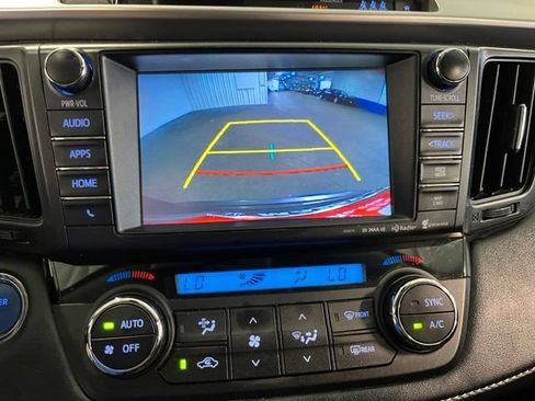 Used 2018 Toyota RAV4 XLE w/ Convenience Package AWD/4WD image 28