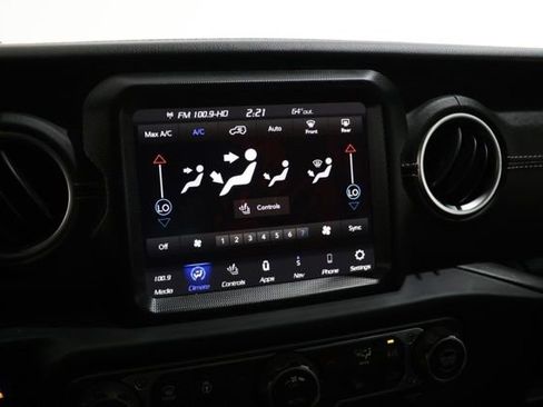 Used 2023 Jeep Wrangler Unlimited Sahara w/ Cold Weather Group AWD/4WD image 23