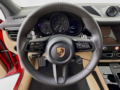 New 2026 Porsche Macan image 15