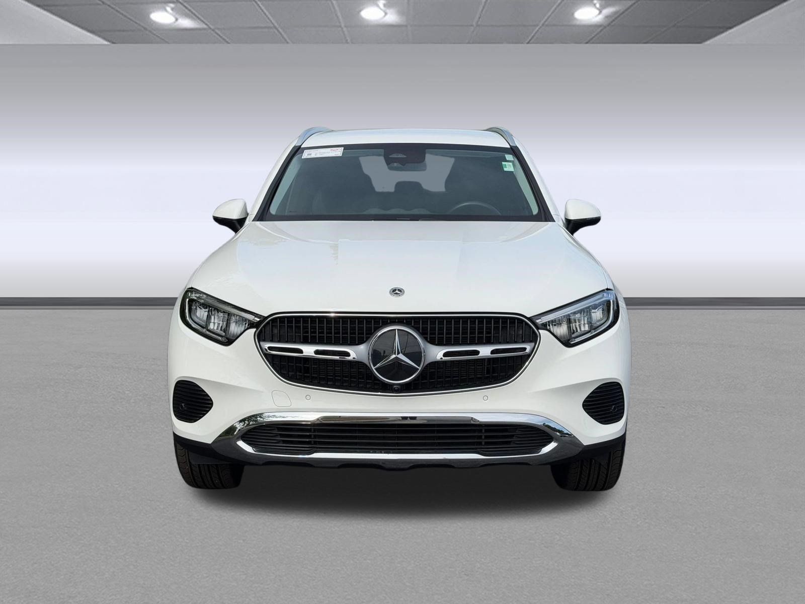 Used 2024 Mercedes-Benz GLC 300 4MATIC image 6