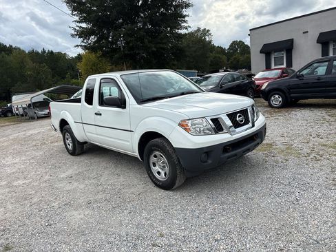 Used 2016 Nissan Frontier S w/ S Preferred Package image 5