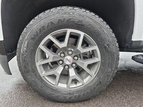 Used 2022 GMC Canyon AT4 w/ Trailering Package AWD/4WD image 22