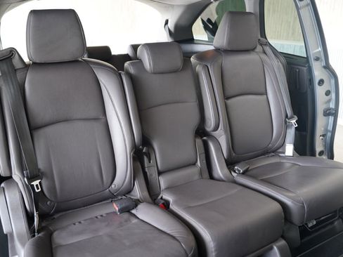 Used 2021 Honda Odyssey Touring image 37