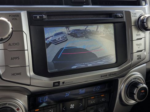 Used 2018 Toyota 4Runner Limited image 11