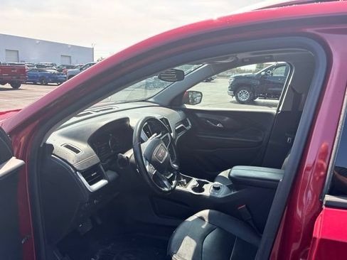 Used 2020 GMC Terrain SLT w/ Preferred Package FWD image 11