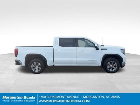 Used 2025 GMC Sierra 1500 SLT AWD/4WD image 10