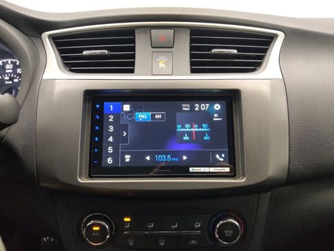 Used 2017 Nissan Sentra S FWD image 25