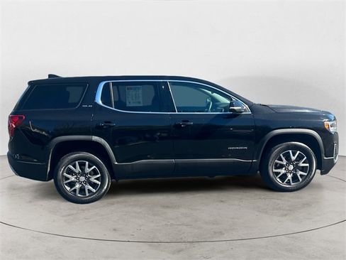 Used 2023 GMC Acadia SLE image 6