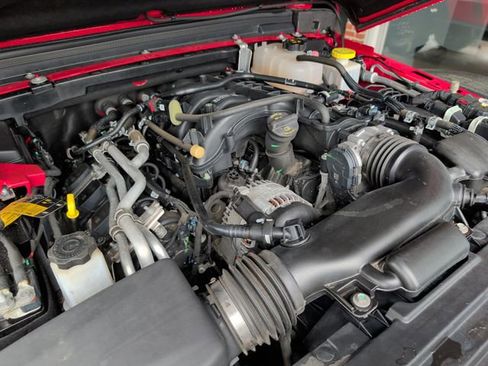 Used 2023 Jeep Gladiator Mojave w/ Cold Weather Group AWD/4WD image 28