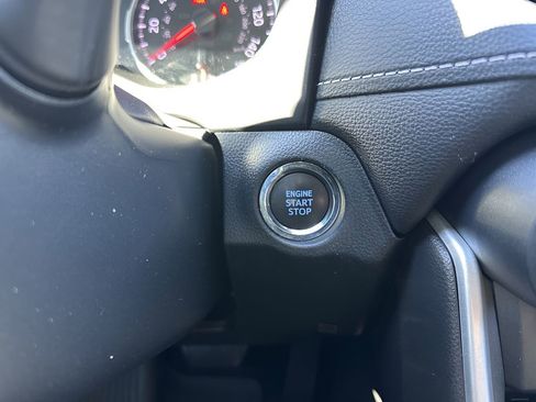 Used 2022 Toyota RAV4 XLE image 21