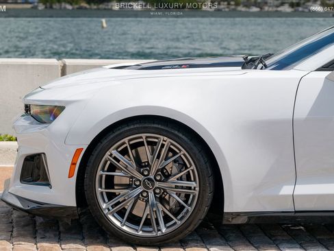 Used 2022 Chevrolet Camaro ZL1 image 46