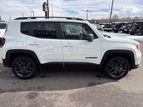 Used 2021 Jeep Renegade Latitude w/ Sun & Sound Group image 6