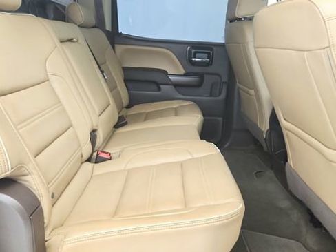 Used 2017 GMC Sierra 2500 Denali w/ Duramax Plus Package AWD/4WD image 21