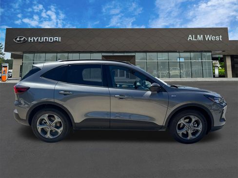 Used 2026 Ford Escape ST-Line FWD image 4