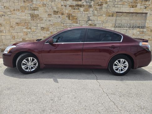 Used 2012 Nissan Altima 2.5 S w/ 20th Anniversary Pkg FWD image 1