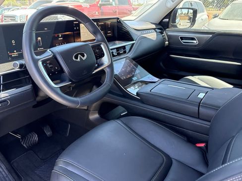 Used 2025 INFINITI QX80 Pure RWD image 13