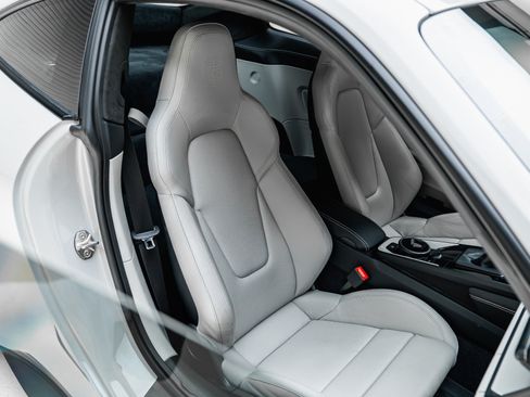 Used 2023 Porsche 911 GT3 RWD image 32