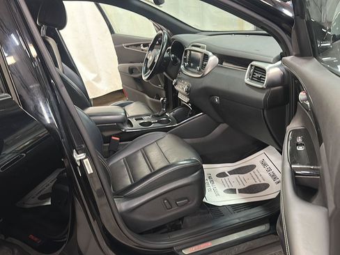 Used 2016 Kia Sorento SX AWD/4WD image 24