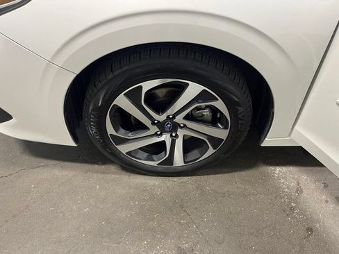 Used 2022 Subaru Legacy Limited AWD/4WD image 31