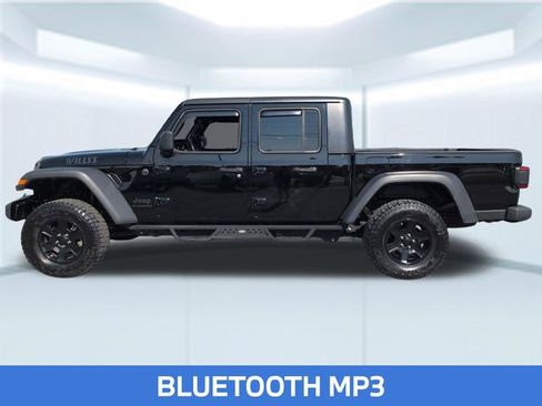 Certified 2022 Jeep Gladiator Willys image 2