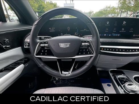 Used 2024 Cadillac Lyriq Luxury RWD image 7