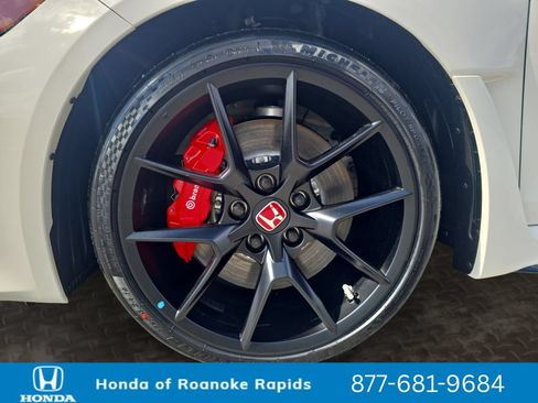 New 2026 Honda Civic Type R image 9