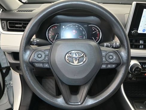 Used 2024 Toyota RAV4 XLE FWD image 6